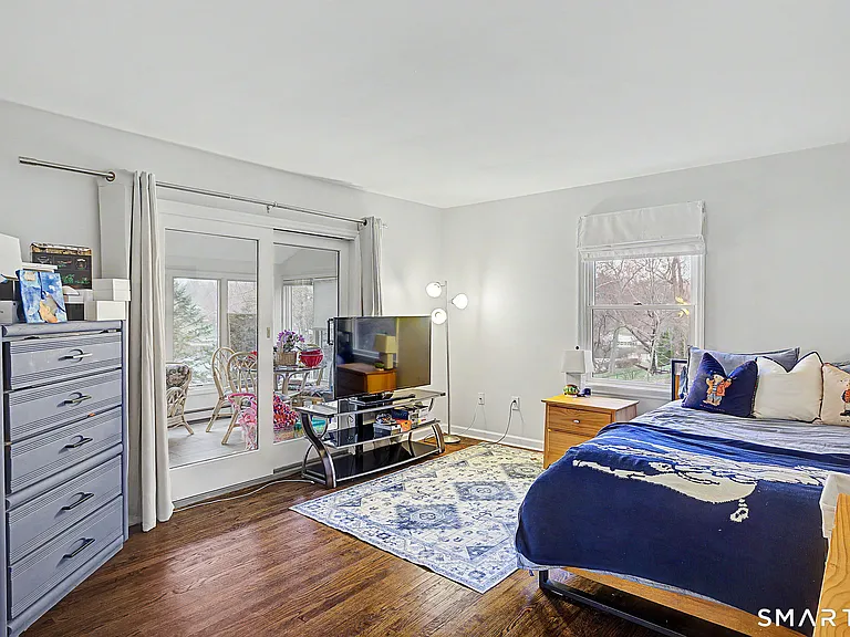 14 Shore Rd — Photo 24