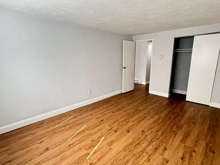 77 Arlington St #3 — Photo 10