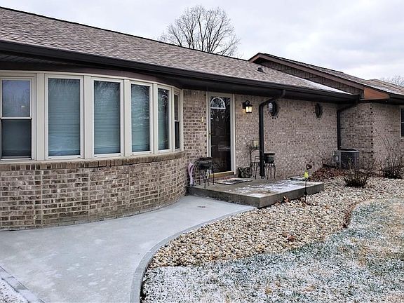 2nd image of 2805 E Dudley Ave