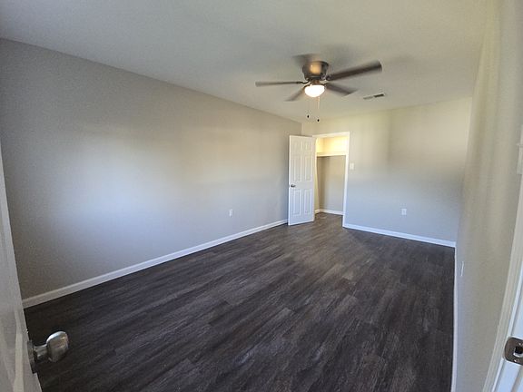 4th image of 205 River Oaks Dr APT C