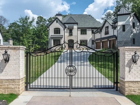 10745 Shallowford Rd, Roswell, GA 30075