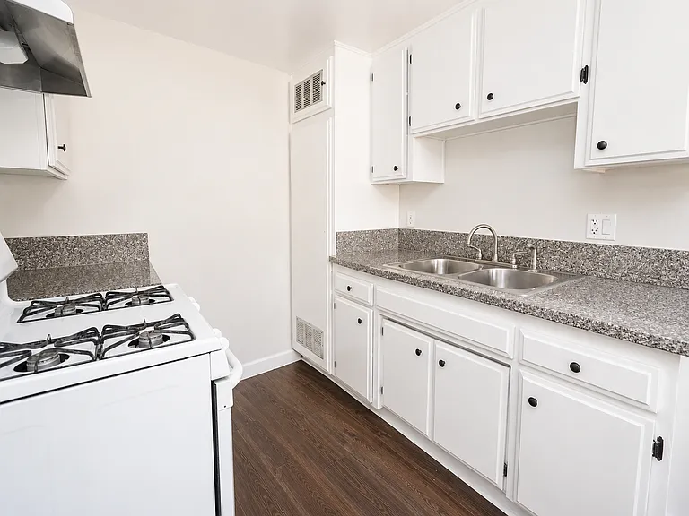 277 S Avenue 52 #2 — Photo 2
