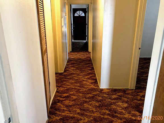 4th image of 591 Agnes Dr
