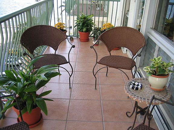 3rd image of 1408 Brickell Bay Dr APT 715