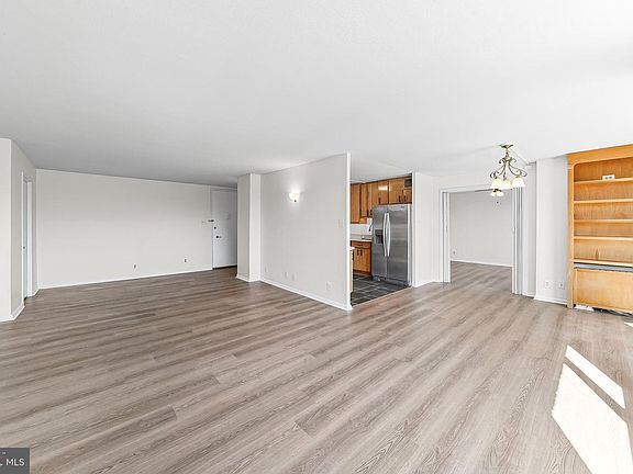 4th image of 1001 City Ave #W-617
