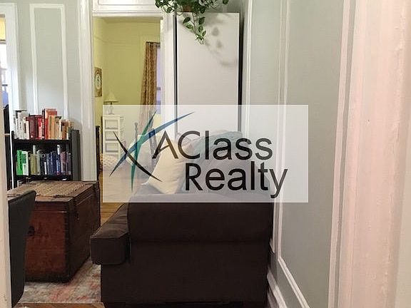 2nd image of 2857 34th St