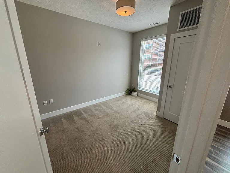 720 S 30th St #107 — Photo 3