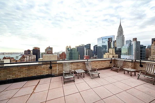 Sold by Halstead Real Estate | media 9