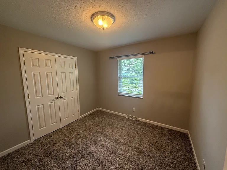 621 Black Forest Dr — Photo 3