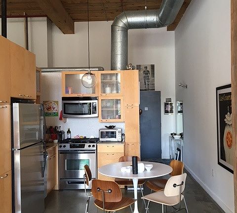 Kitchen & foyer view