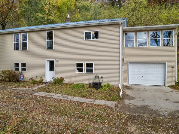 W540 State Road 35, Fountain City, WI 54629