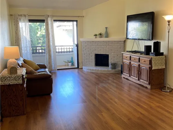 15511 Sherman Way APT 12, Los Angeles, CA 91406