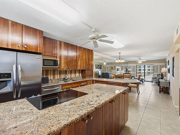 4th image of 4201 S ATLANTIC AVENUE #503