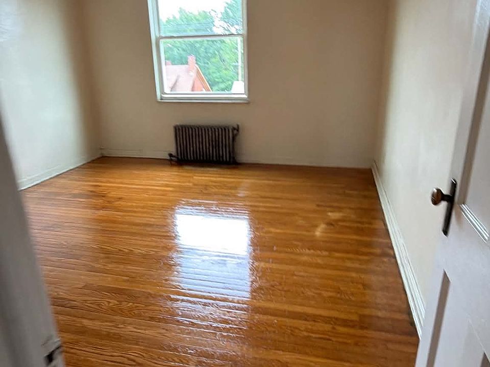 1st image of 2366 Noble Rd #306