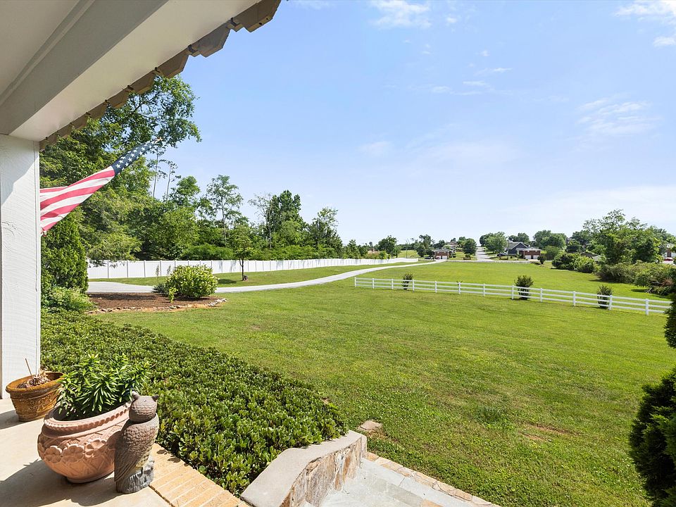 S.GAP 7829 S Valley Dr, Fairfax Station, VA 22039 | Redfin