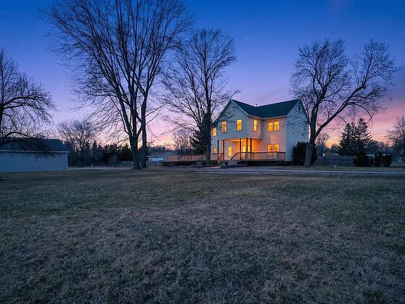 3rd image of 7596 Whittaker Rd