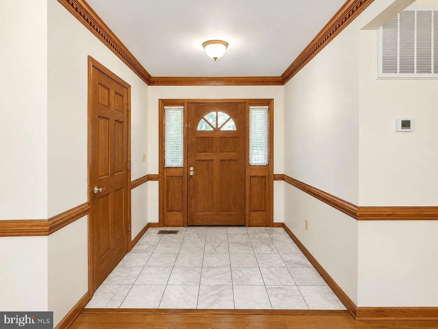 3 bed, 2.0 bath, 1462 sqft, $2,495 — Photo 3