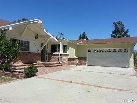 2nd image of 14941 Youngdale Pl