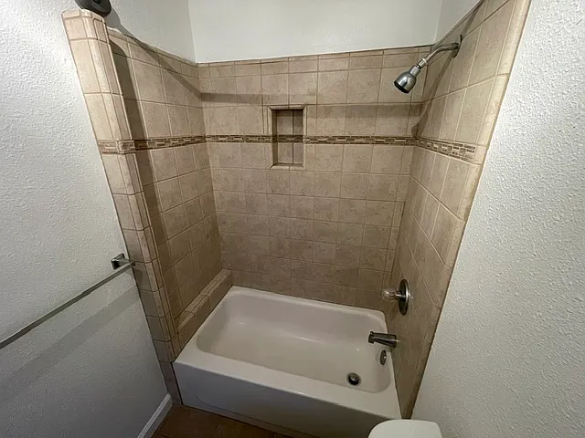 812 Cedar St #102 — Photo 22