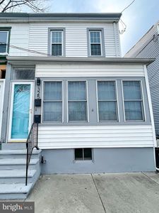 325 N Burlington St, Gloucester City, NJ, 08030