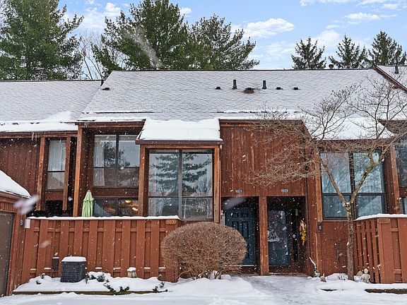 4th image of 5031 Chuckleberry Ln #3