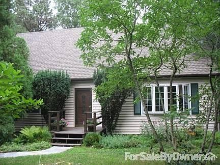 1st image of 24 Boatheaders Ln N