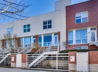 1759 W Wellington Ave #1759, Chicago, IL 60657