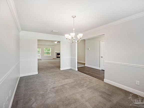4th image of 216 Promenade Ln