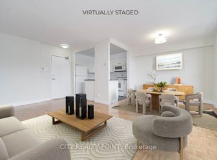 666 Spadina Ave #2411, Toronto, ON M5S 2H8