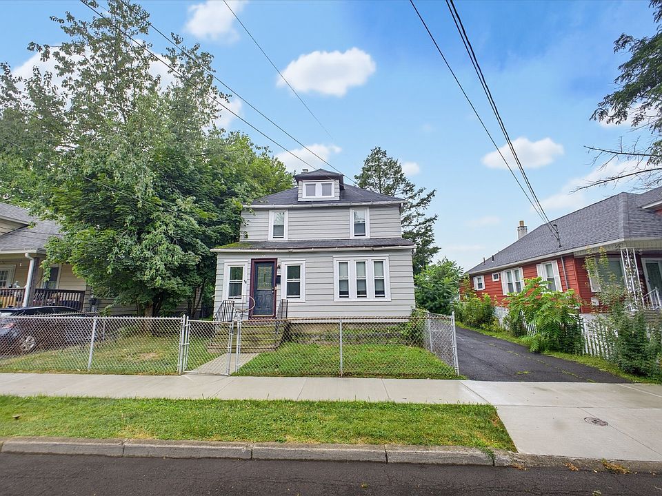1st image of 42 Baldwin St