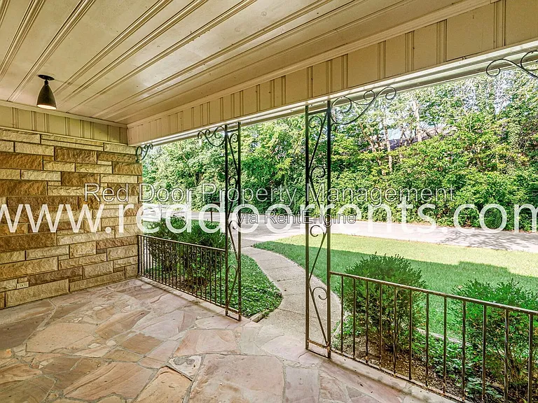 4701 Kessler Boulevard East Dr — Photo 33