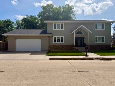 802 Oswego Ave, Hastings, NE, 68901