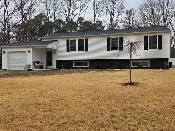 2 Villa Cir, Berlin, NJ 08009