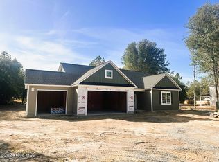 847 Winds Way, Aberdeen, NC 28315