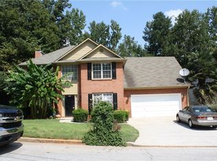 525 Pennybrook Ln, Stone Mountain, GA 30087