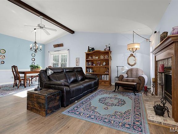 5th image of 2961 Oakmoor Dr