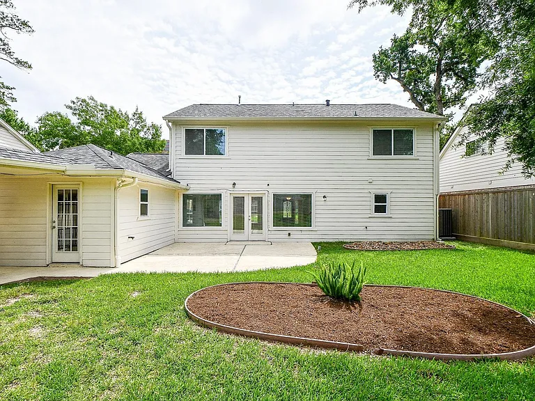 707 Thistlewood Dr — Photo 36