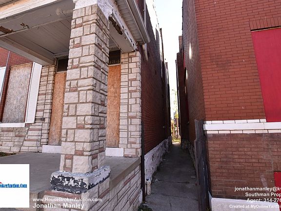 2nd image of 3934 Lexington Ave