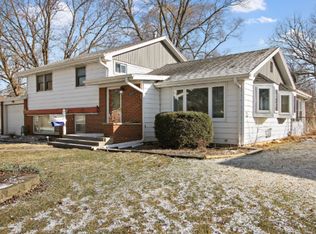 208 Hickory Ln, Momence, IL