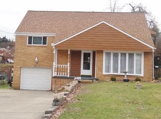4653 Homeridge Dr, Homestead, PA