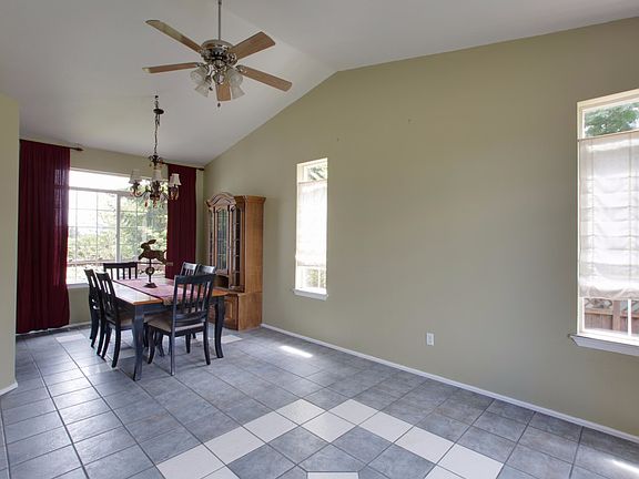 2nd image of 12517 200th Avenue Ct E