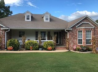 3019 Honeysuckle Dr, Sallisaw, OK 74955