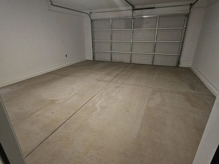 23011 W Potter Dr — Photo 3