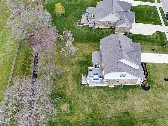 3rd image of 8731 Elysee Cir