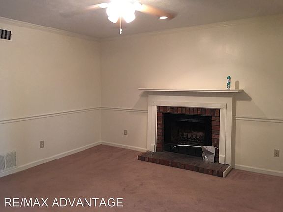 3rd image of 5471 Park Pl S