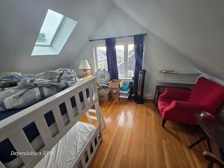 19-21 Granville Rd. — Photo 13