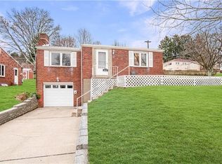 1055 Varner Rd, Pittsburgh, PA 15227