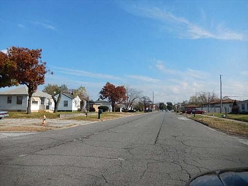 4th image of 1670 W 21st Ave
