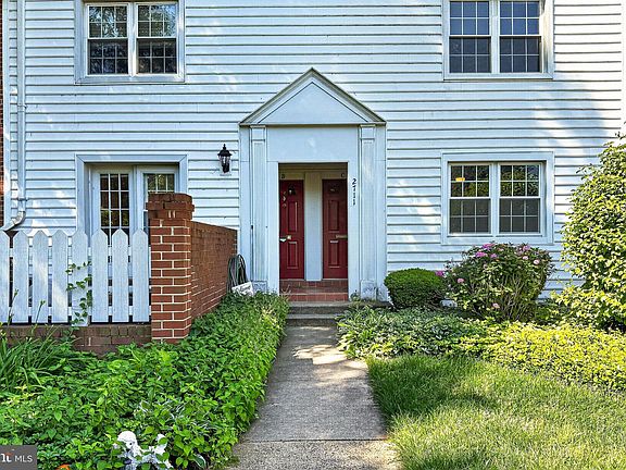 5th image of 2711 S Walter Reed Dr Unit A