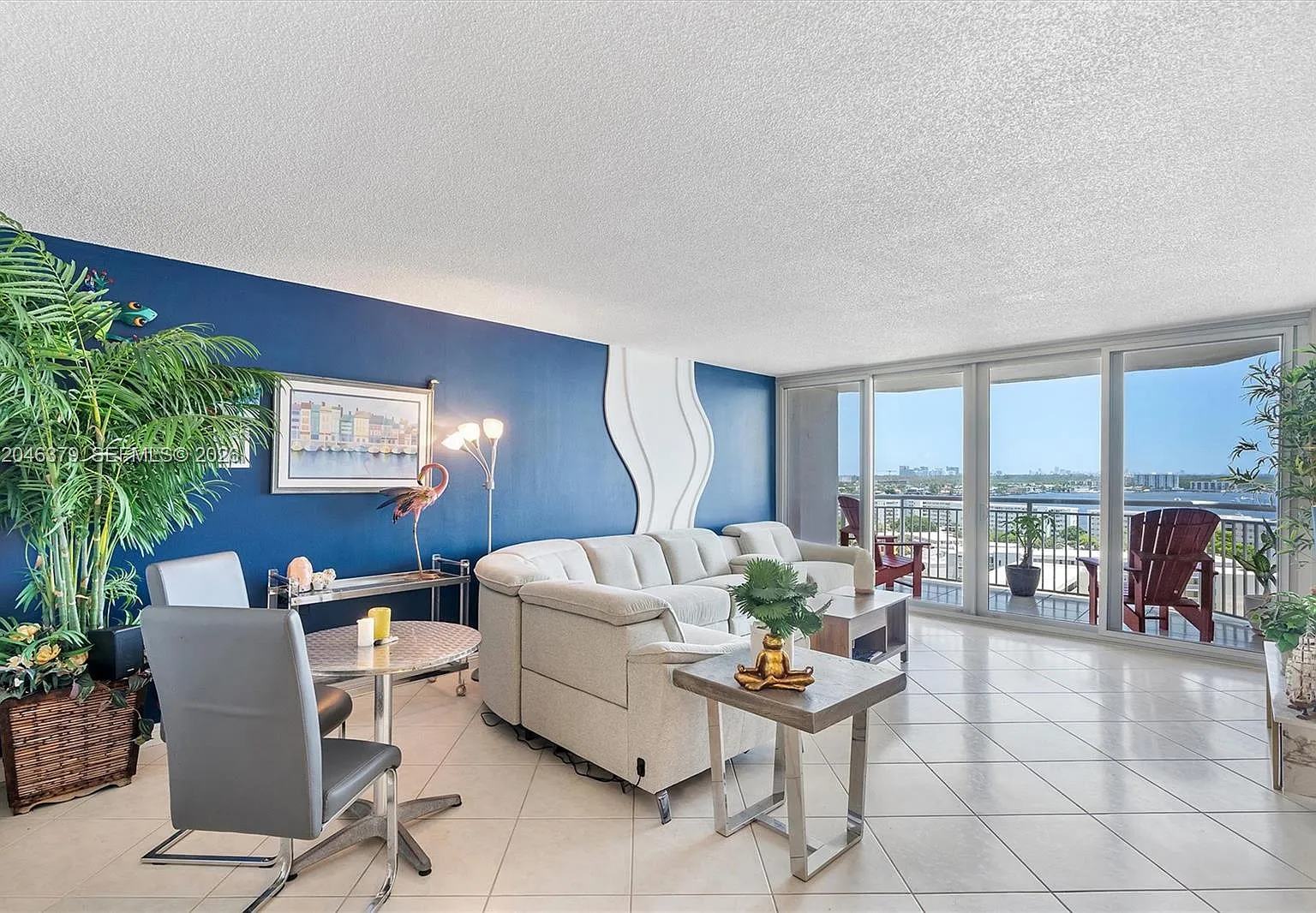 18031 Biscayne Blvd — Photo 2